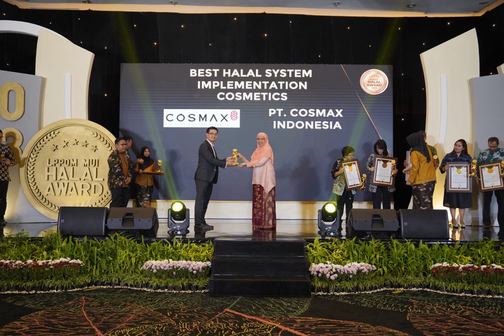 Terapkan 5 Strategi Ini, COSMAX Hasilkan Ribuan Produk Kosmetik Halal