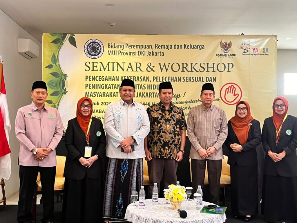 Seminar MUI DKI Jakarta Hasilkan Deklarasi Bersama Cegah Kekerasan Seksual dan Lindungi Perempuan-Anak 3 Seminar MUI DKI Jakarta Hasilkan Deklarasi Bersama Cegah Kekerasan Seksual dan Lindungi Perempuan-Anak