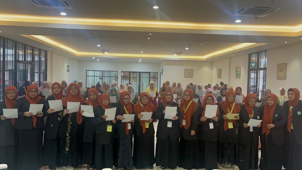 Seminar MUI DKI Jakarta Hasilkan Deklarasi Bersama Cegah Kekerasan Seksual dan Lindungi Perempuan-Anak 5 Seminar MUI DKI Jakarta Hasilkan Deklarasi Bersama Cegah Kekerasan Seksual dan Lindungi Perempuan-Anak